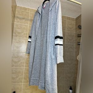 No Boundries Long Sleeve Hoodie Sweater